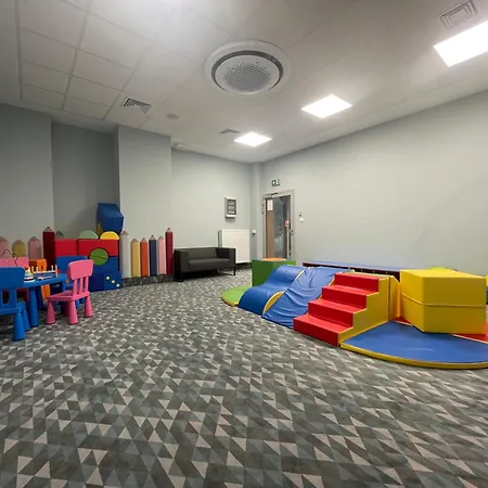 The Waves Kasprowicza 20c - Blisko Plazy! - Bezplatny Parking Podziemny - Klimatyzacja - Basen, Jacuzzi, Sala Fitness, Sala Zabaw Dla Dzieci I Sauny W Cenie! דירה *