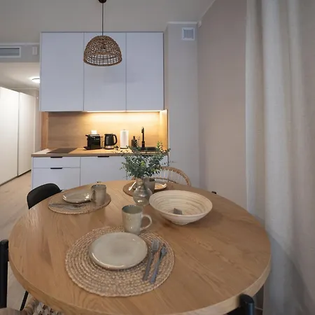 The Waves Kasprowicza 20c - Blisko Plazy! - Bezplatny Parking Podziemny - Klimatyzacja - Basen, Jacuzzi, Sala Fitness, Sala Zabaw Dla Dzieci I Sauny W Cenie! 아파트 *